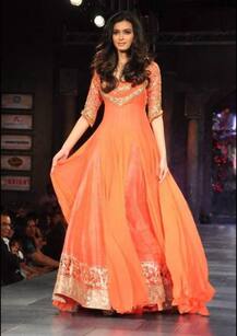 मीका सिंहच्या Silly जोकवर डायना पेंटीचे प्रत्युत्तर