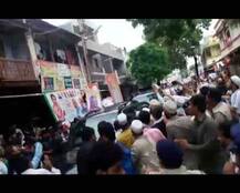 मोदींच्या ताफ्यासमोर 'मोदी-मोदी'चा नारा