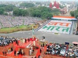 Smriti Irani Shares Special Independence Day Video On Twitter भारतीय सैन्य दलाच्या शौर्यगाथेला व्हिडिओमधून अभिवाद