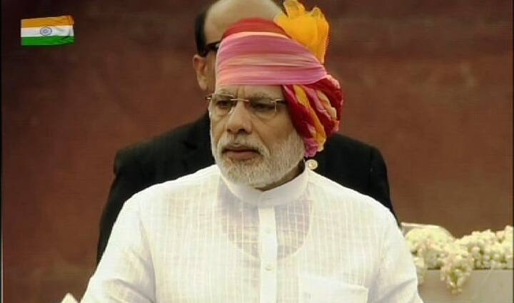 आम्ही टाळणं नाही, टक्कर देणं जाणतो. वन रँक वन पेन्शनचं महाकाय काम आम्ही पूर्ण केलं