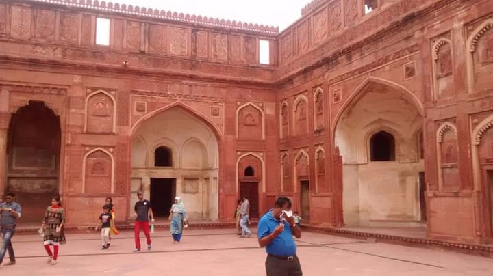 सुमारे साडेतीनशे वर्षांपूर्वी औरंगजेबानं छत्रपती शिवाजी महाराज आणि युवराज संभाजी यांना नजरकैदेत ठेवलं होतं. (फोटो सौजन्य: प्रशांत कदम)