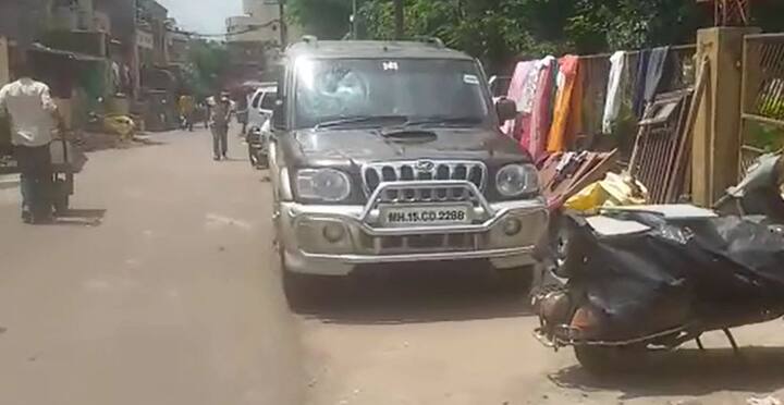 काल मध्यरात्री सातपूर कॉलनी परिसरात 18 चार चाकी वाहनांची तोडफोड करण्यात आली.