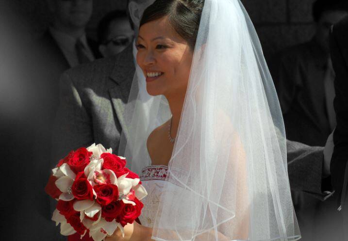 चेस्टरफील्डमध्ये राहणारी सामंथा व्रॅगने हा जोडा ऑगस्ट 2014 मध्ये खरेदी केला होता. 