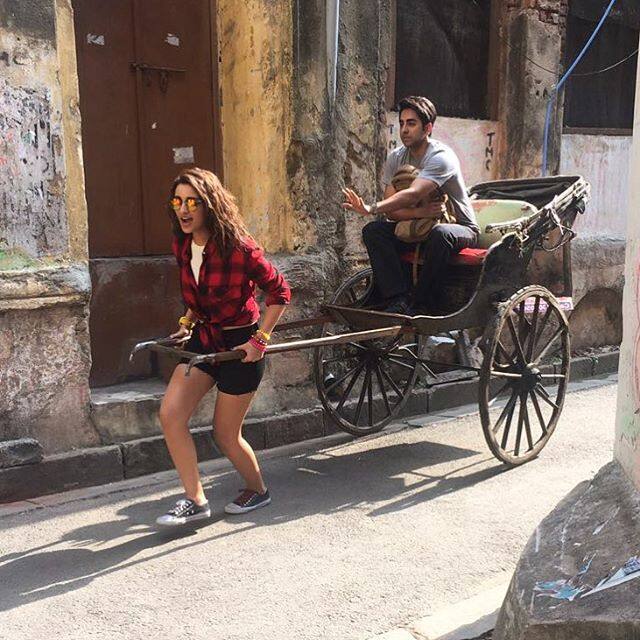 लवकरच परिणीती चोप्रा मेरी प्यारी बिंदू या सिनेमात दिसेल. यात अभिनेता आयुष्मान खुरानाही मुख्य भूमिकेत दिसणार आहे. 