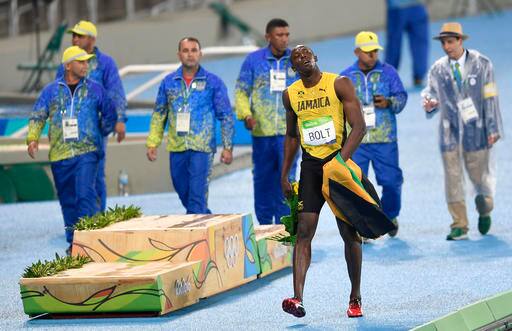 वास्तविक, जमैकाच्या या दिग्गज धावपटूने सुवर्ण पदक जिंकूनही आपल्या प्रदर्शनावर नाराजी व्यक्त केली आहे. 200 मीटर स्पर्धेपूर्वी त्याने जुने विश्वविक्रम मोडीत काढण्याची इच्छा व्यक्त केली होती.