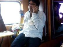 रेल्वेत सहप्रवाशाचं मद्यपान, रेल्वेमंत्र्यांकडून ट्वीटची दखल