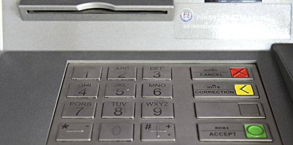 सायबर क्रिमिनल्स आपल्या अकाऊंटवर लक्ष ठेऊन असतात. त्यामुळे वेळोवेळी आपल्या बँक अकाऊंटमधील शिल्लक तपासत राहणे गरजेचे आहे. तसंच एटीएममधून पैसे काढल्यावर त्याची स्लीपही जपून ठेवणे आवश्यक आहे.