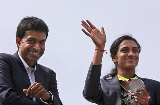 पीव्ही सिंधूने अक्षयकुमारचा ‘रुस्तम’ पाहण्याची इच्छा व्यक्त केली आहे. सिंधूचा हैदराबादी बिर्याणीवर ताव मारण्याचाही मनसुबा आहे.