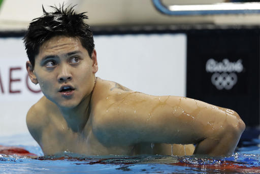 सिंगापूर: जोसेफ स्कूलिंग (100 मी. बटरफ्लाय जलतरण सुवर्णपदक)