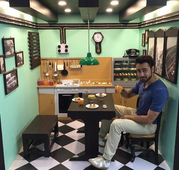 सध्या इम्रान कोणत्याही सिनेमाच्या शूटिंगमध्ये बिझी नसल्यामुळे मस्त सुट्टी एन्जॉय करताना दिसत आहे.