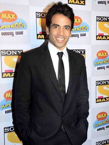 बॉलिवूड स्टार्सनीही घेतला सरोगसीचा आधार