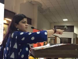 Poonam Mahajan Talk About Politics In Nagpur मी ‘महाजन’ असली, तरी राजकारणात खूप त्रास झाला : पूनम महाजन