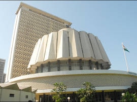 Maharastra Govt Special Assembly Session To Pass Gst Bill GST मंजूर करण्यासाठी विधीमंडळाचं विशेष अधिवेशन
