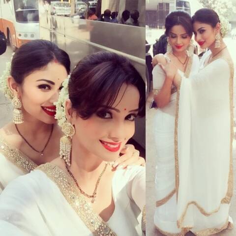 अभिनेत्री अदा खान आणि मौनी रॉय 