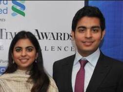 जिओ 4G च्या निमित्ताने अंबांनींच्या जुळ्या मुलांचं कॉर्पोरेट जगतात पाऊल