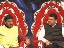 रामदास आठवले आहेत ढाण्या वाघ: मुख्यमंत्री