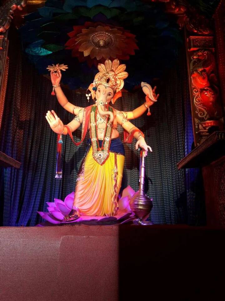 गणेश गल्लीचा राजा... (फोटो सौजन्य: वैभव परब)