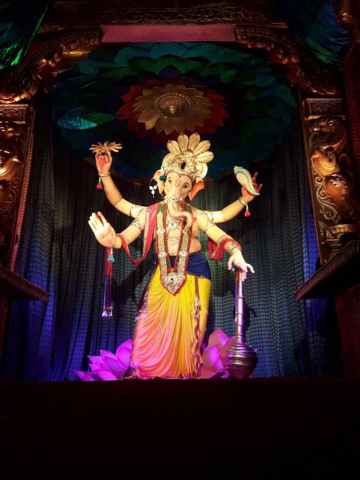 गणेश गल्लीचा राजा... (फोटो सौजन्य: वैभव परब)
