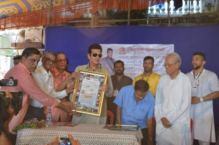 जितेंद्र यांनी यावेळी जुन्या घरातील अनेक आठवणींना उजाळा दिला. 
