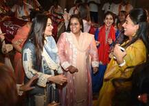 बॉलिवूड कलाकारांच्या उपस्थितीत सलमानच्या बाप्पाला निरोप