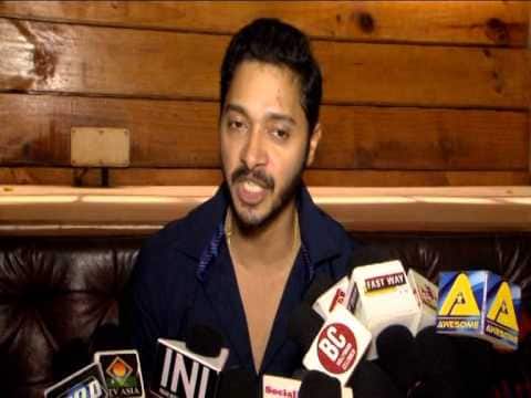 या चित्रपटाबद्दल विचारले असता तो म्हणाला की, ”या चित्रपटाचा विषय पूर्णपणे हटके आहे. दिग्दर्शक अजित शर्मा यांनी या चित्रपटाची ऑफर दिली, त्यावेळी त्यांना मी त्यांना या चित्रपटाची कथा एका वाक्यात सांगण्यास सांगितले. त्यावर शर्मा यांनी चित्रपटाची कथा एका शेतकऱ्याची असून, तो ज्या जमीनीवर आपला दावा सांगत आहे, त्या जमीनीवर आज ताजमहल उभा आहे, असे सांगितले. त्यानंतर मला चित्रपटात अधिकच आवड वाढली