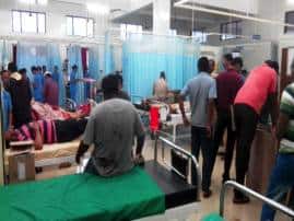 18 Hurt As Bus Collides At Mumbai Goa Highway मुंबई-गोवा हायवेवर बस उलटली, 20 प्रवासी जखमी