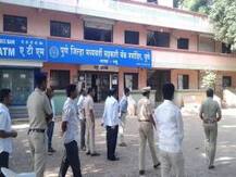 सीसीटीव्ही वळवून पुणे जिल्हा बँकेवर दरोडा, 60 लाख लुटले!