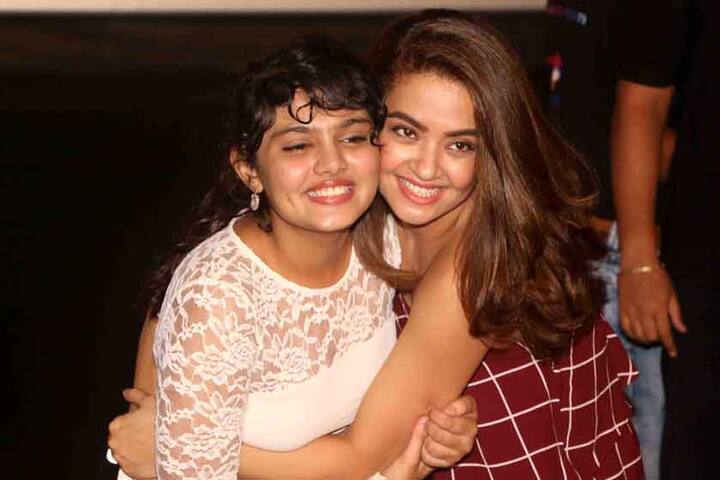 पार्च्‍ड सिनेमा लवकरच प्रदर्शित होणार असून या सिनेमाचा ट्रेलर लाँच करण्यात आला आहे. याचवेळी अभिनेता अजय देवगणही उपस्थित होता. 