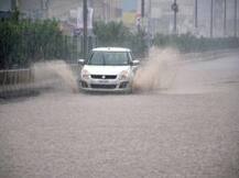 पूर्व, पश्चिम उपनगरांसह मुंबईत दिवसभर दमदार पावसाची हजेरी