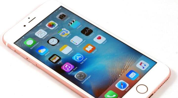 आयफोन 6 S फीचर्स : *कॅमेरा : 12 मेगापिक्सल* *सेल्फी कॅम : 5 मेगापिक्सल* *डिस्प्ले : 4.7 इंच* *कलर : सिल्व्हर, गोल्ड, स्पेस ग्रे आणि रोज गोल्ड* *ऑपरेटिंग सिस्टम : iOS 9*