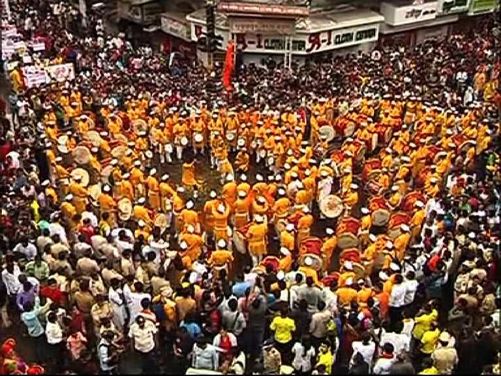 दहा दिवसांचा पाहुणचार घेऊन परतीच्या मार्गावर निघालेल्या लाडक्या गणरायाला भावपूर्ण निरोप देण्यासाठी मानाच्या गणपतींसह शहरातील प्रमुख गणेश मंडळांनी जय्यत तयारी केली आहे. 