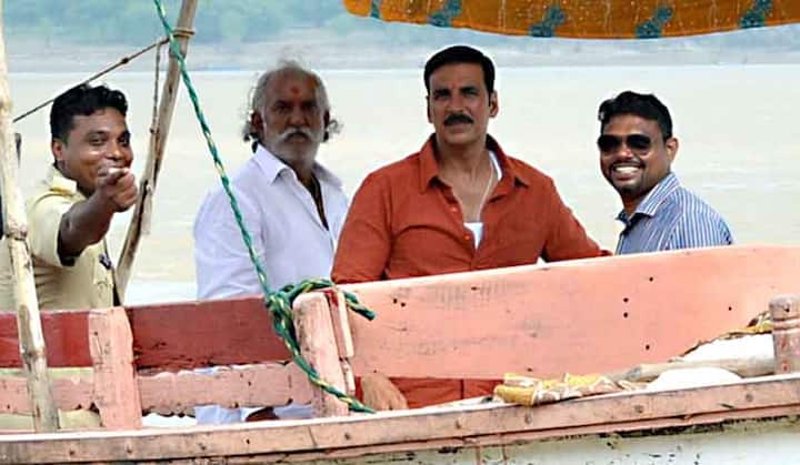 'रुस्तम'नंतर अक्षय नव्या लूकमध्ये पाहायला मिळाला.