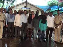 विसर्जन मिरवणुकीमधील किरकोळ वादातून दाम्पत्यावर हल्ला