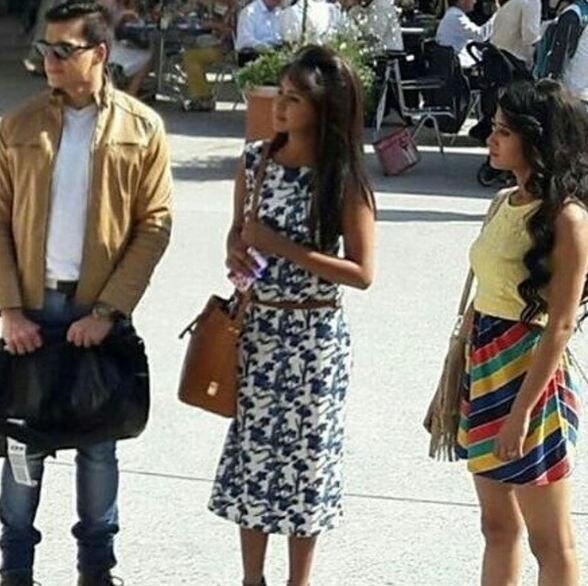 ये रिश्ता क्या कहलाता है मालिकेतील कलाकारांची टीम शूटींगनिमित्त थेट स्वित्झर्लंडमध्ये दाखल झाली आहे. कामादरम्यान या टीमनं बरीच धमाल केली. 