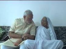 पंतप्रधान मोदींचा 66वा वाढदिवस, आईच्या आशीर्वादासाठी मोदी गांधीनगरमध्ये!