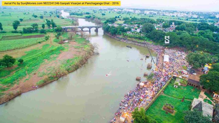 कोल्हापूरमध्ये पंचगंगेच्या काठावर अनंत चतुर्दशीला बाप्पांचं मोठ्या भक्तीभावानं विसर्जन करण्यात आलं. याचवेळी या विसर्जनसोहळ्याचे नयनरम्य असे दृश्य कॅमेऱ्यात टिपण्यात आले. (फोटो सौजन्य: विवेक जाधवर, कोल्हापूर)