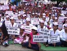 नांदेडमध्ये मराठा समाजातर्फे मूकमोर्चाचं आयोजन