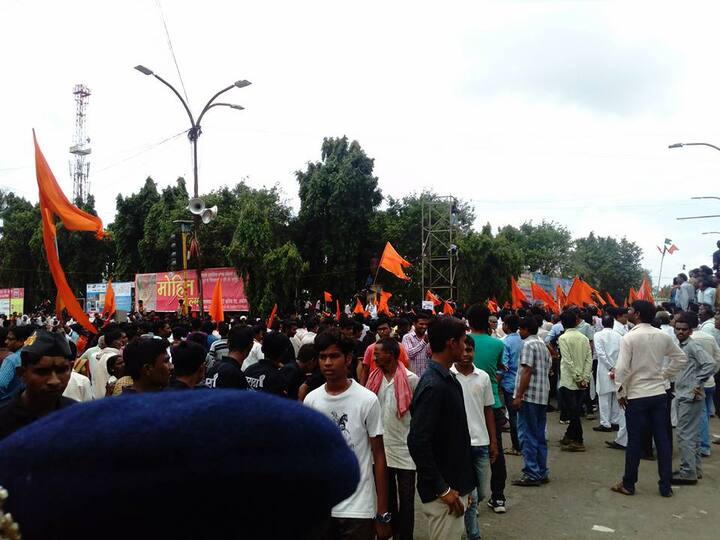 अकोल्यातील मोर्चापूर्वी कोल्हापूरमध्येही मोर्चा काढण्यात आला.