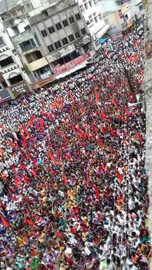 लातूरमध्येही मराठा क्रांती मूक मोर्चाला नागरिकांचा उत्स्फूर्त प्रतिसाद