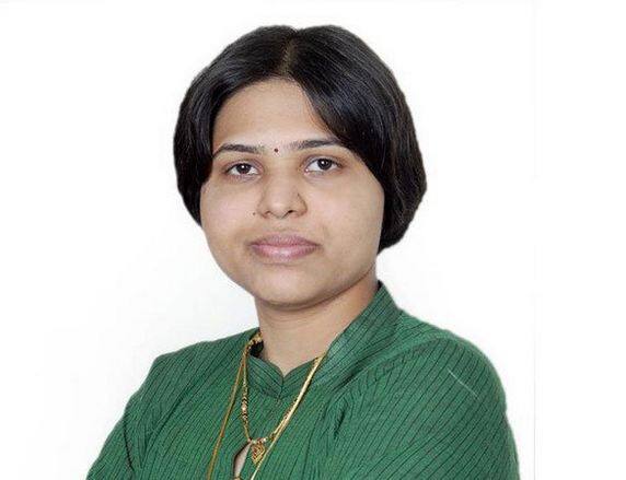  भूमाता ब्रिगेडच्या तृप्ती देसाई यांनीही बिग बॉसच्या आगामी पर्वात सहभागासाठी विचारणा झाल्याचं सांगितलं होतं. मात्र बिग बॉसचा आवाज महिलेचा असेल, तरच या प्रस्तावाबाबत आपण सकारात्मक विचार करु, अशी अट त्यांनी ठेवली होती.