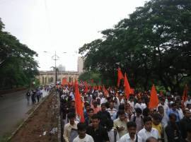 New Mumbai Maratha Morcha नवी मुंबईत मराठा समाजाचा विराट मोर्चा, भर पावसात रेकॉर्डब्रेक गर्दी