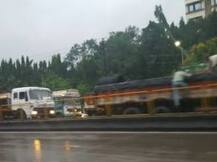 वर्सोवा पूल बंद केल्यानं ठाण्यात मोठी वाहतूक कोंडी