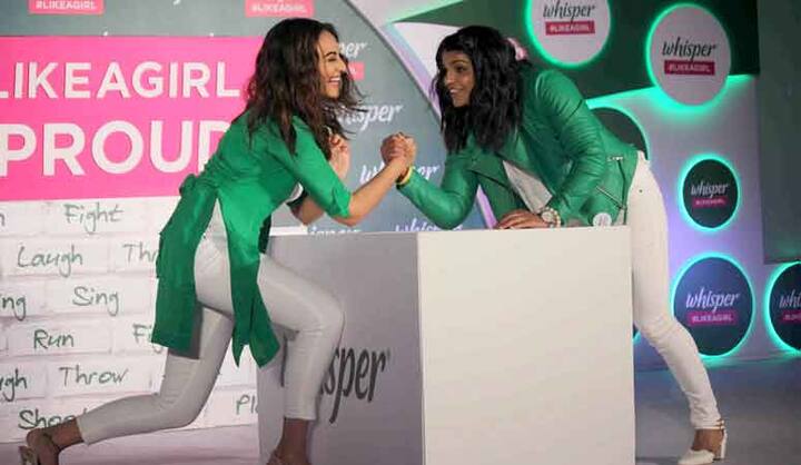 साक्षी मलिक आणि सोनाक्षी सिन्हा