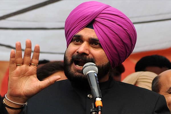 नवज्योतनं आवाज-ए-पंजाब मोर्चाची नुकतीच घोषणा केली होती.