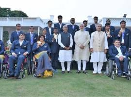 Indias Paralympic Sqaud Met Pm Modi भारताचं पॅरालिम्पिक पथक पंतप्रधानांच्या भेटीला