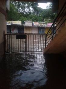 बीडमध्ये मुसळधार पाऊस, जागोजागी पाणी साचलं 