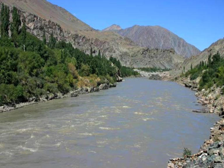 भारताचा जालीम उपाय, पाकला जाणारं सिंधू नदीचं पाणी रोखणार?