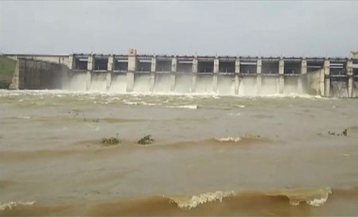 Maharashtra Rain Update 76% water in Manjara dam in Marathwada मराठवाड्याची पाण्याची चिंता मिटणार! मांजरा धरणात 77 टक्के पाणीसाठा