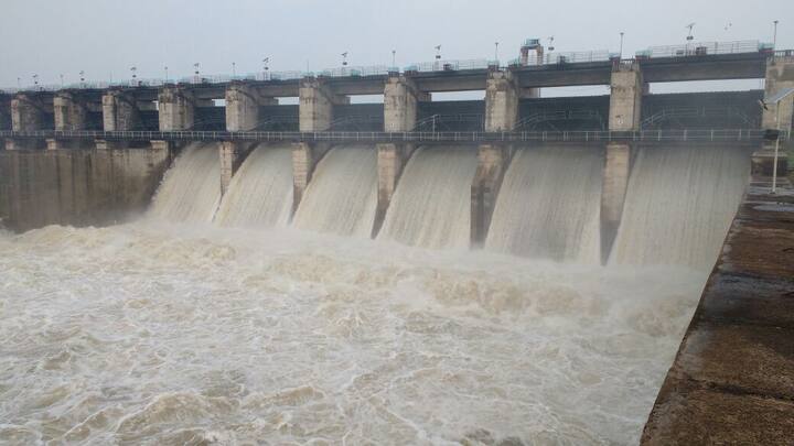 लातूरसह, बीड आणि उस्मानाबादला देखील मांजरा धरणातून पाणी पुरवठा केला जातो. 