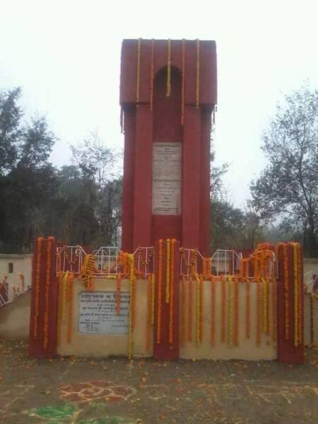 शेरपूर गावाला शहीदांचं गाव म्हटलं जात. मात्र, या गावाची आजची स्थिती अत्यंत दयनीय आहे. 